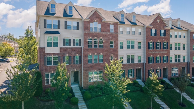 Building Photo - 25890 Racing Sun Dr