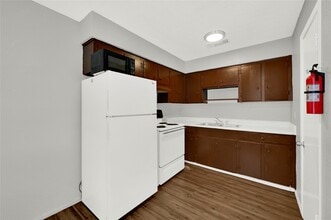 Building Photo - 1711 Wichita St