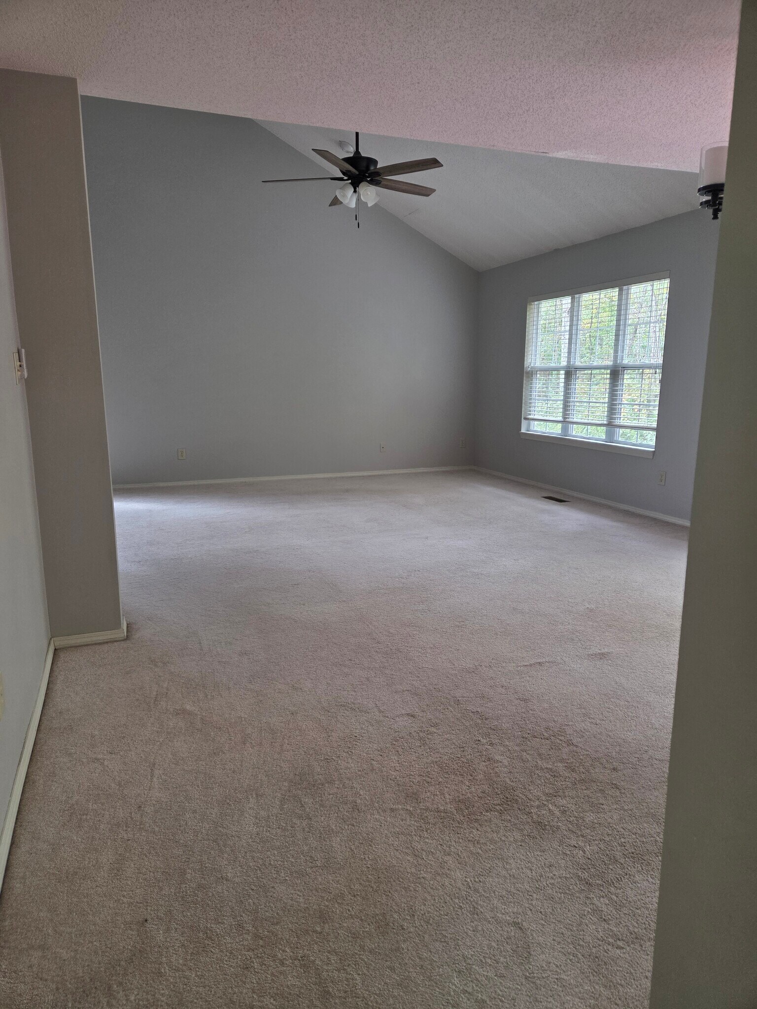 Living/dining - 2120 S Azalea Ln