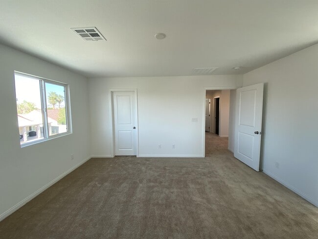 Building Photo - 2212 Stone Well Rd