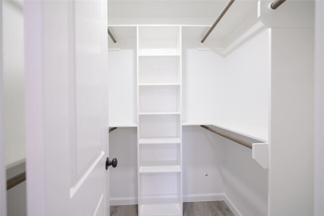 Building Photo - 20235 Blue Juniper Dr