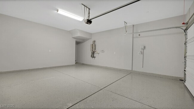 Building Photo - 404 Grand Toccata St