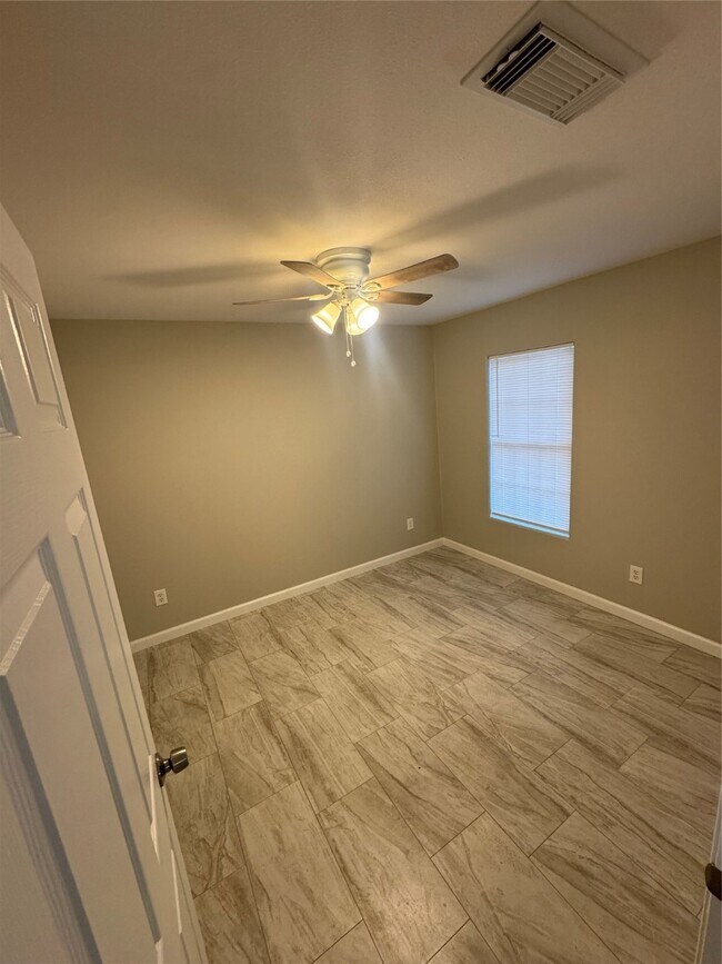 Building Photo - 2410 Jackson