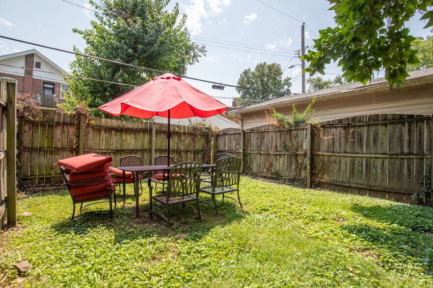 Building Photo - 6008 Washington Blvd