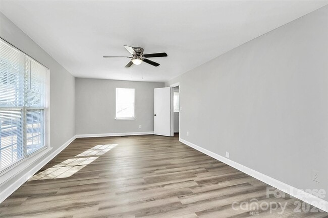 Building Photo - 2429 Marlowe Ave