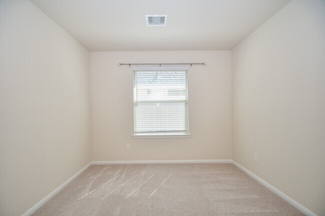 Building Photo - 2738 Meandering Elm Trail