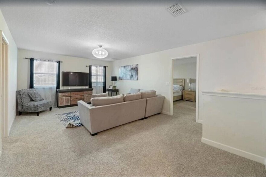 Building Photo - 9047 Stinger Dr