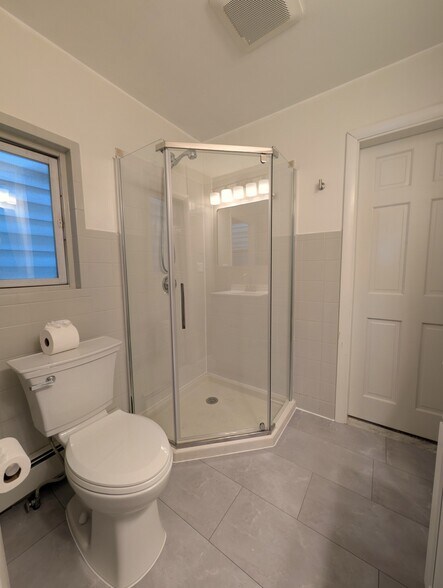 Building Photo - 656 Dorchester Ave