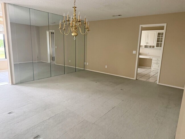 Building Photo - 4657 Butterfield Coach Rd
