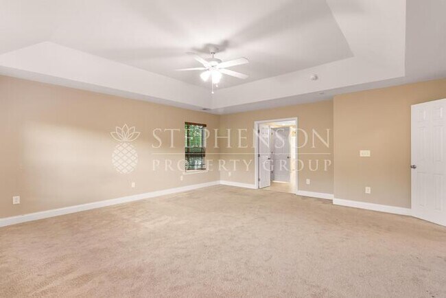 Building Photo - 405 Abbeydale Way