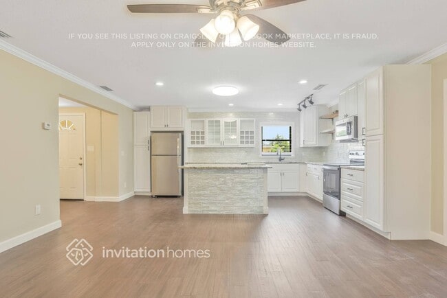 Building Photo - 5414 Chenault Ave