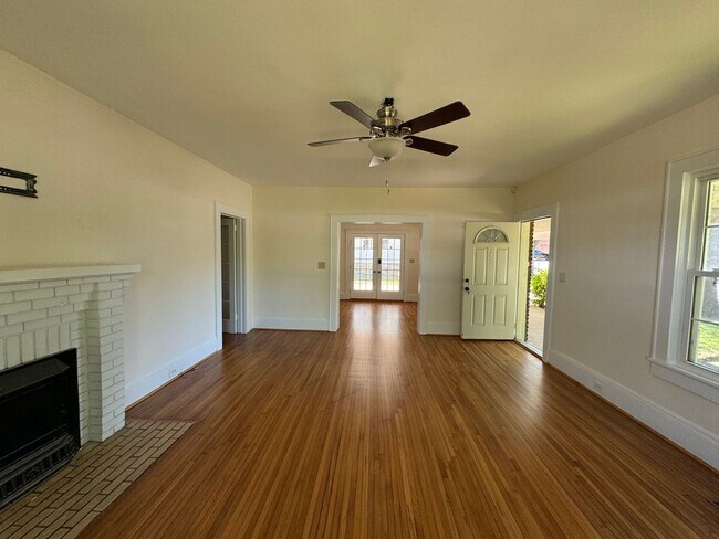 Building Photo - Single Family in Downtown Kings Mountain, NC