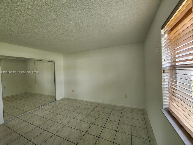 Building Photo - 7071 SW 129th Ave