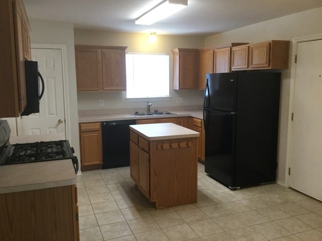 Building Photo - 901 Worden Dr