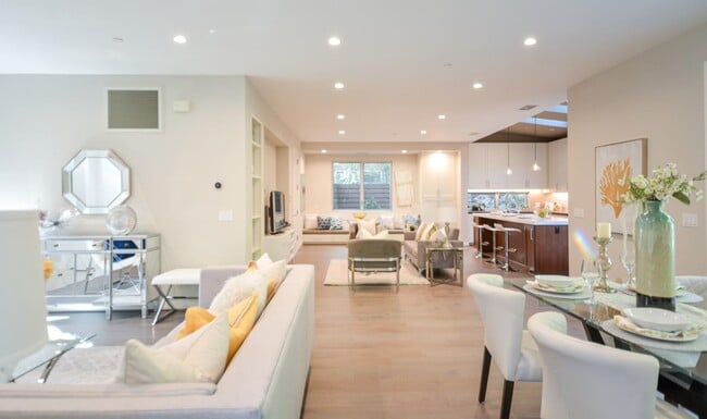 Building Photo - 2088 Channing Ave
