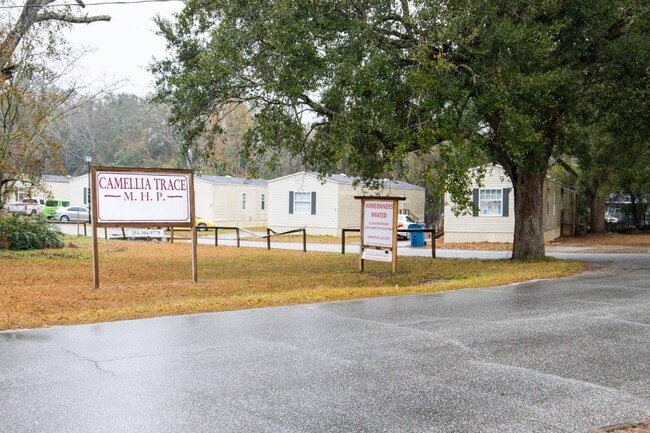 Building Photo - 1421 Cody Rd N