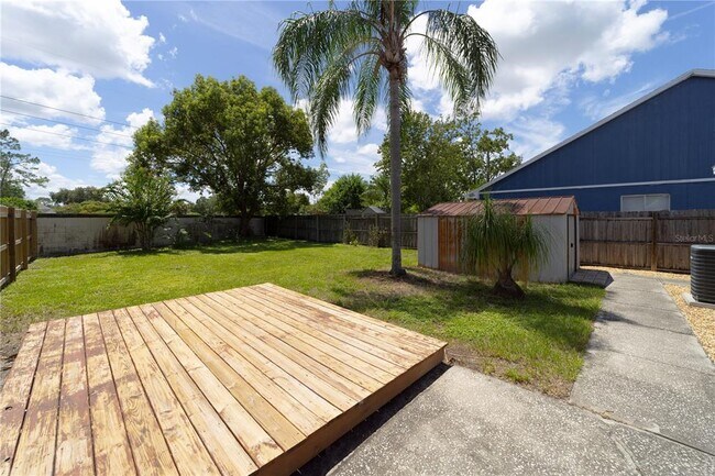 Building Photo - 3242 Laurel Dale Dr