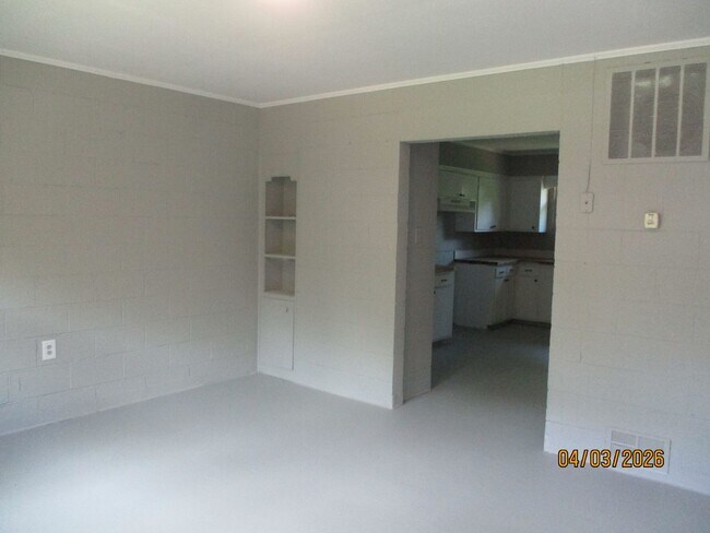 Building Photo - Affordable Ground-Level Living in Greenwood