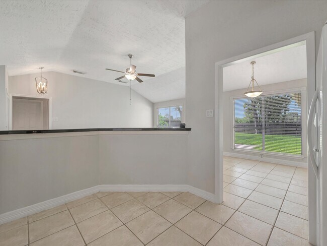 Building Photo - 2505 Ironclad Dr