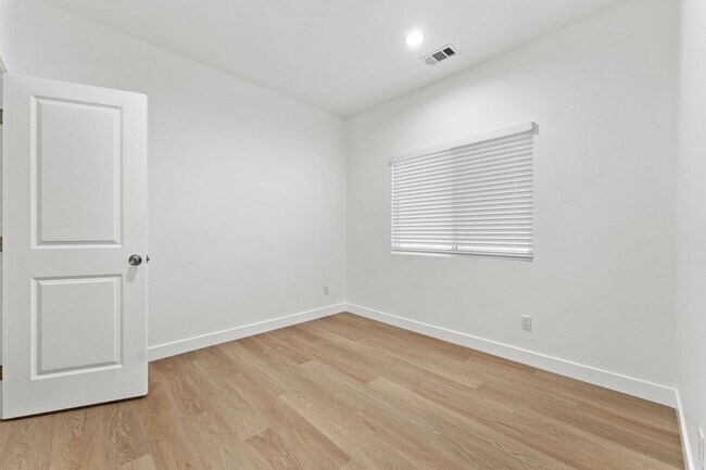 Building Photo - Patterson Way- Truslow ADU