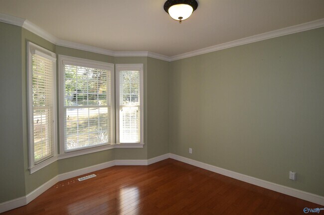Building Photo - 79 Creekwood Dr