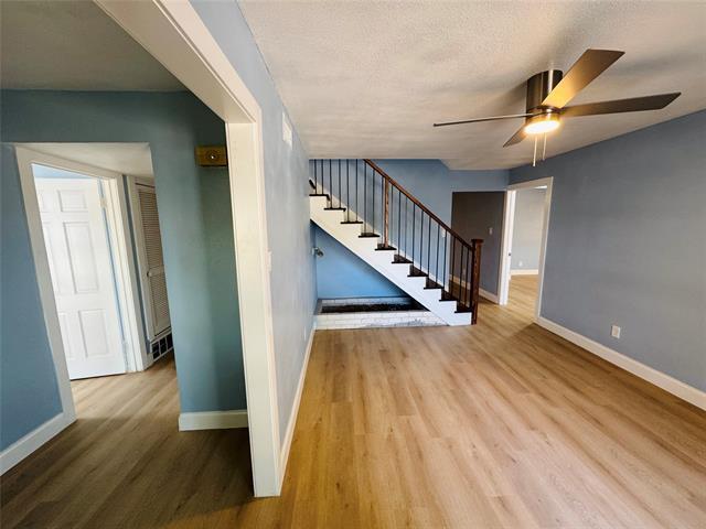 Building Photo - 721 Lexington Dr