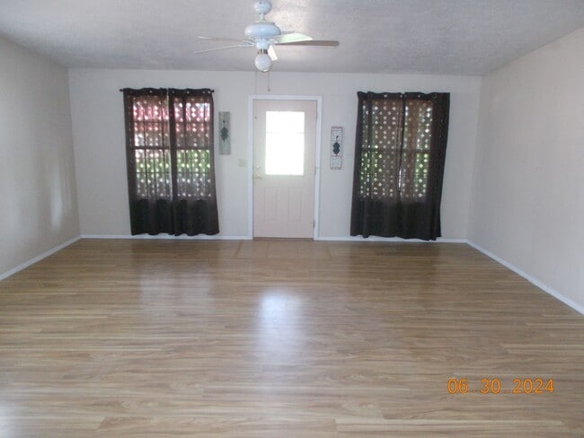 Building Photo - Darling South Valley Guest House Casita