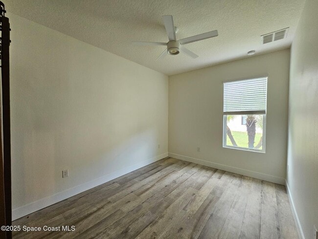 Building Photo - 3820 Watergrass St
