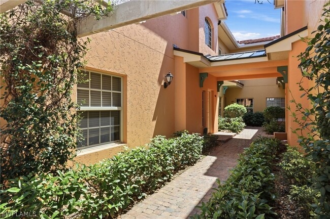 Building Photo - 8601 Piazza Del Lago Cir