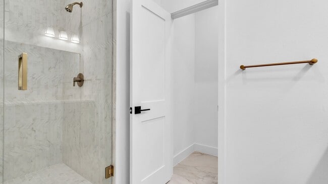 Building Photo - Gorgeous Brand New Custom 4/3.5 Townhomes ...