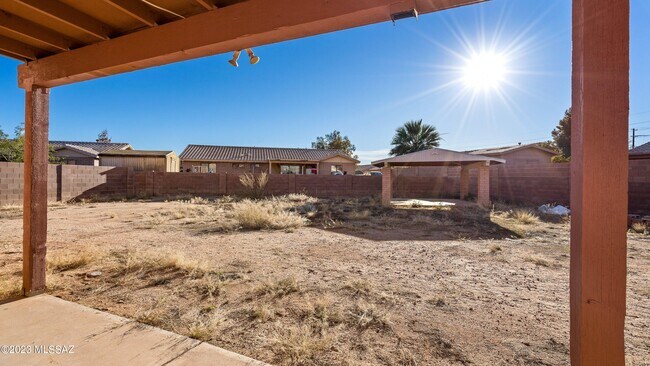 Building Photo - 6428 Buckaroo Loop