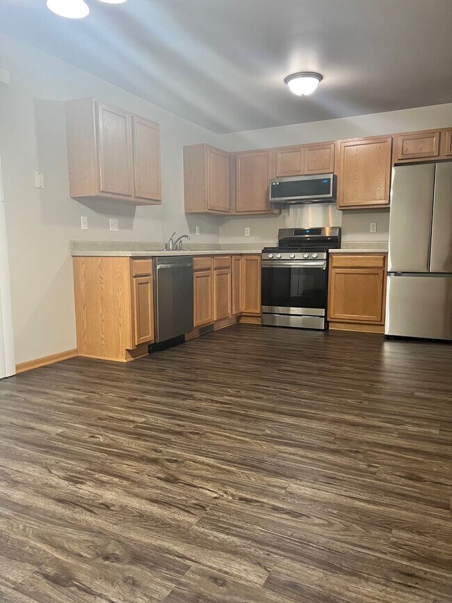 Building Photo - 1701 Dainesway Dr