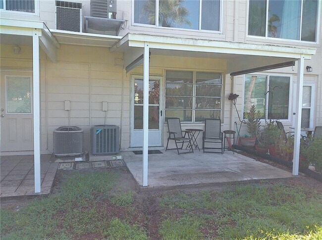 Building Photo - 2400 Franciscan Dr