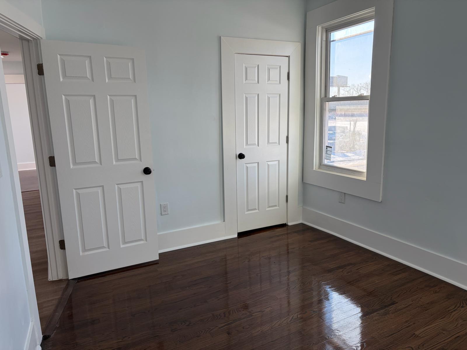 Building Photo - 329 Elizabeth Ave