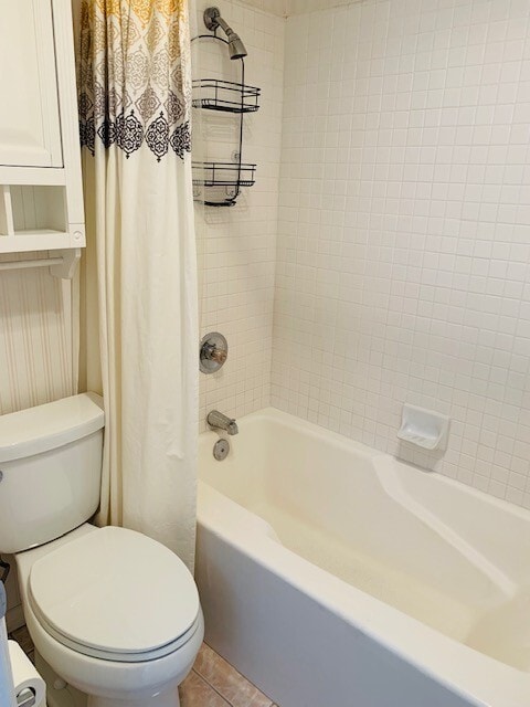 Building Photo - Beautiful Condo Located in the Heart Of Ca...