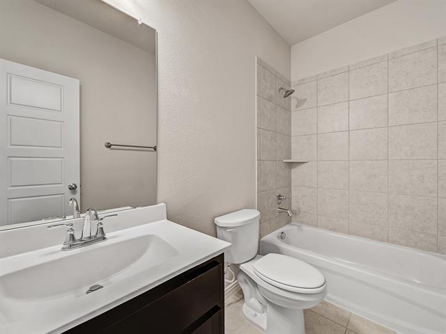 Building Photo - 3112 Solana Cir