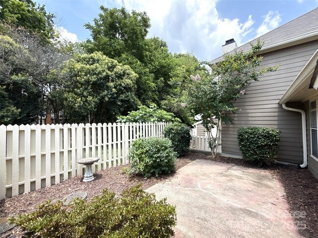 Building Photo - 2720 Von Thuringer Ct