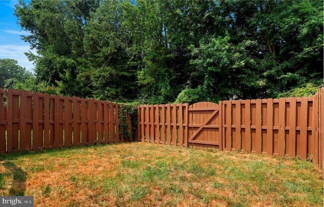 Building Photo - 203 Potomac Hills Dr