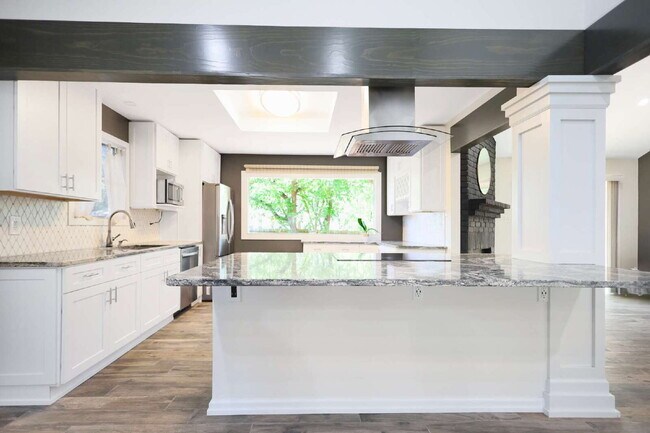 Building Photo - Updated 3 Bed / 2 Bath One-Story Home in San Antonio – Glen Wood Subdivision