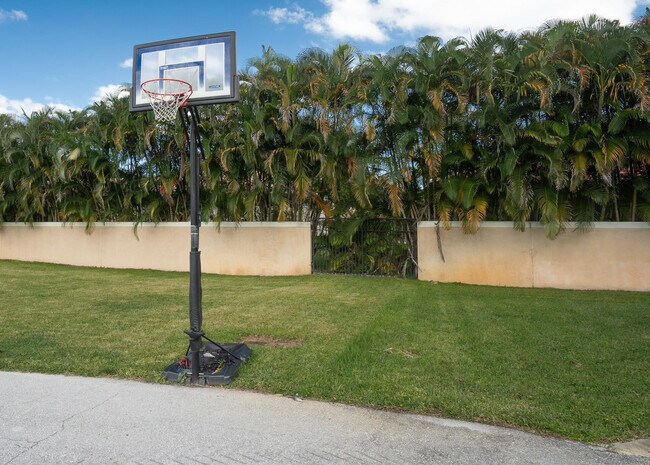 Building Photo - 2745 Omega Pl