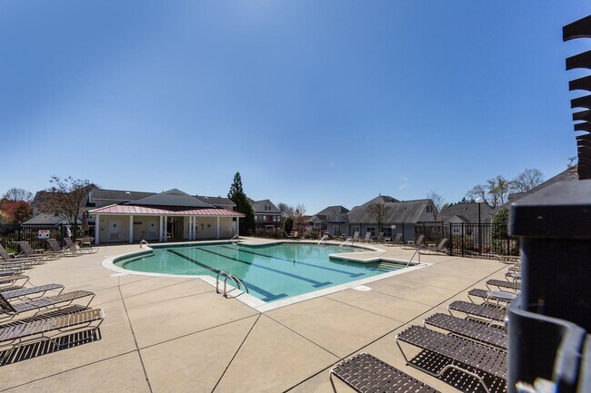 Building Photo - Great Ballantyne Location; Great Schools; 2BR/2BA Condo