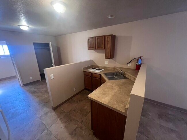 Building Photo - 502 U.S. Rte 66