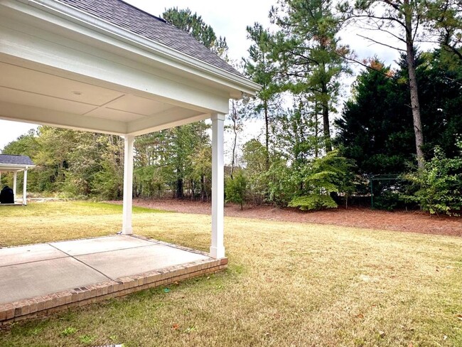 Building Photo - 3355 Hopekirk Dr