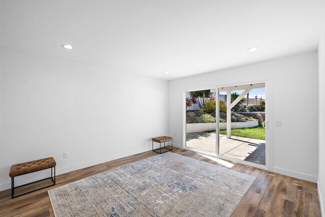 Building Photo - 2609 Via Cascadita