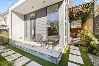 Building Photo - 1904 E 17th St