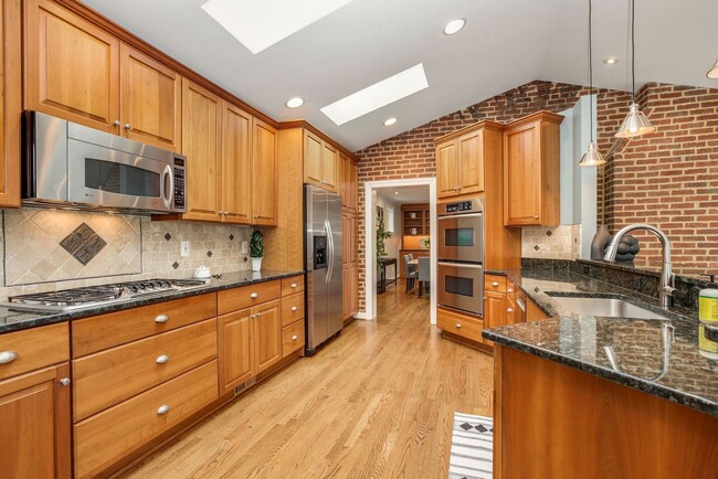 Building Photo - Chevy Chase Home