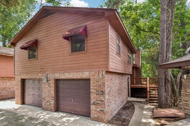 Building Photo - 422 Nursery Rd