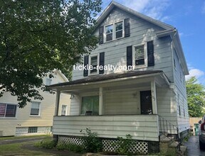 Building Photo - 3 Bedroom - Single Family Home!