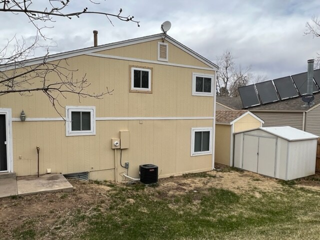 Building Photo - 4682 S Lewiston Way