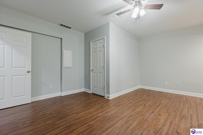 Building Photo - 404 Michigan Ave